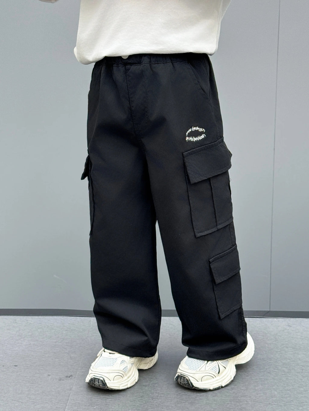 Toddler Boy Khaki Cargo Pants, Elastic Waist Multi-Pocket Casual Trousers With Embroidery Detail, Loose Fit Streetwear For Kids