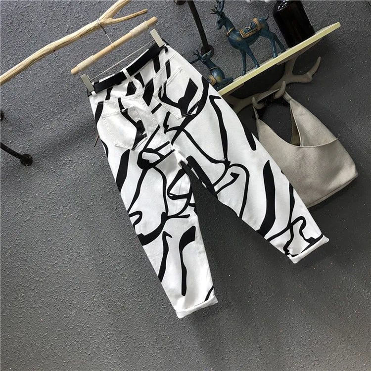 Jeans for women Streetwear Fashion Graffiti Print Jeans Pocket High Waist Washed Jeans Female 2024 Spring Loose Straight Pants