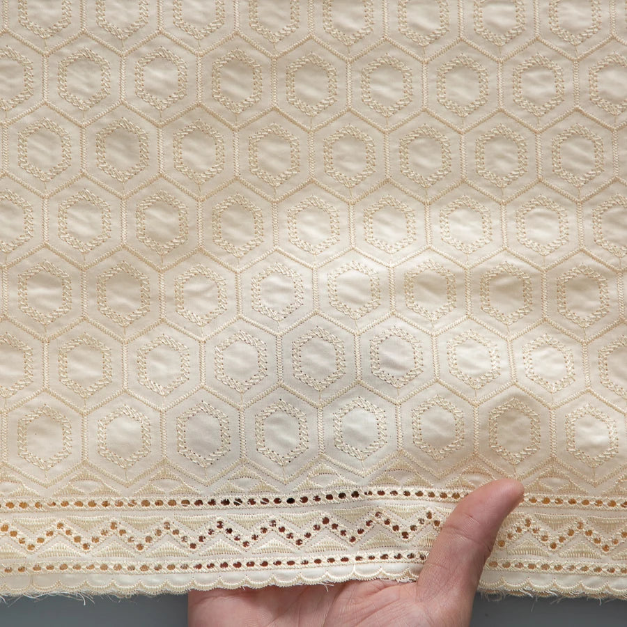 African Swiss Voile High Quality Nigerian Embroidered Cotton Swiss Lace Fabrics for Wedding Dresses For Men's Sew,5yards 4673