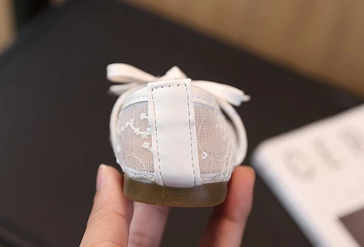Girls' Shoes 2026 Spring New Sweet Lace Mesh Flat Shoe Fashion Sandals for Girl Mesh Bow Mary Jane Shoes Zapatos Para Niña 여아구두