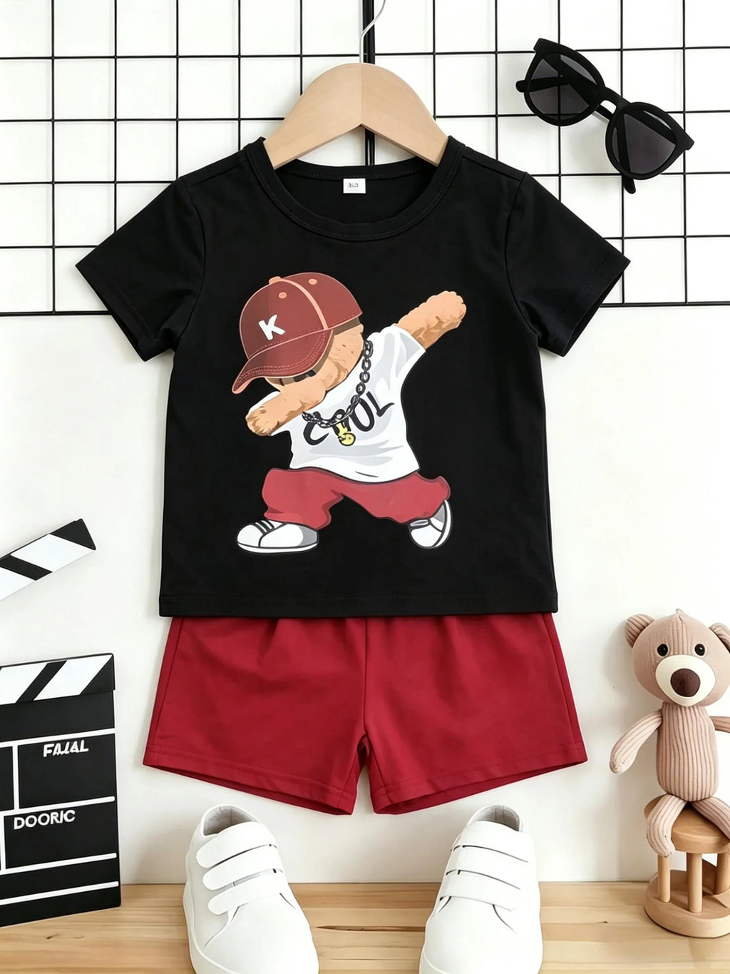 Summer New Arrival Boys Street Style Bear Print Short Sleeve Burgundy Solid Shorts Set