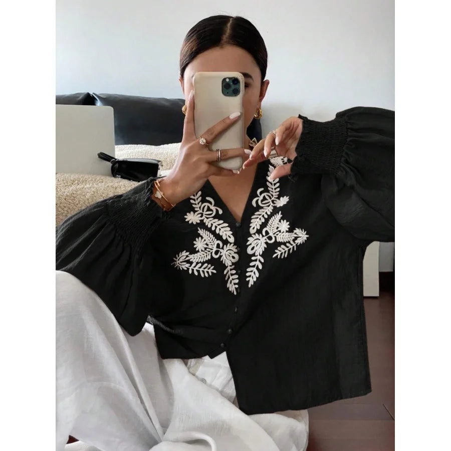 Women Autumn Single Breasted V-neck Blouses and Shirts Ladies Casual Embroidery Long Sleeve Shirt Tops