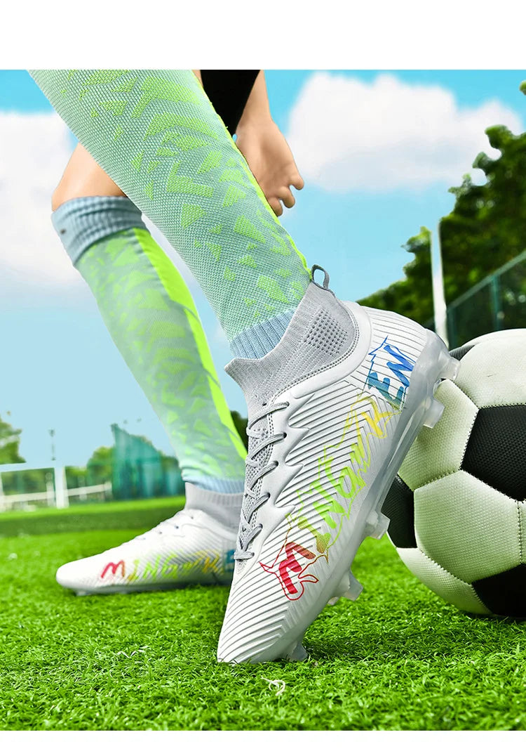 New Low Top Soccer Shoes for Men Teenage Boys Athletic Sports Training Footwear for Students on Lawn and Grass Fields