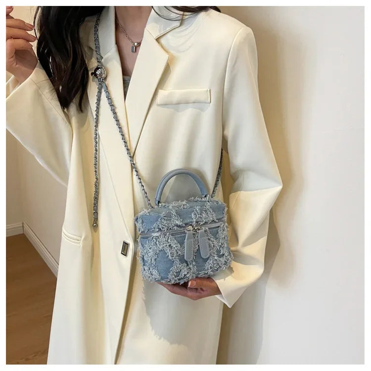 Designer Single Shoulder Bag for Women, Fashionable Chain Crossbody Bags, Branded Handbags and Purses for Women 2026