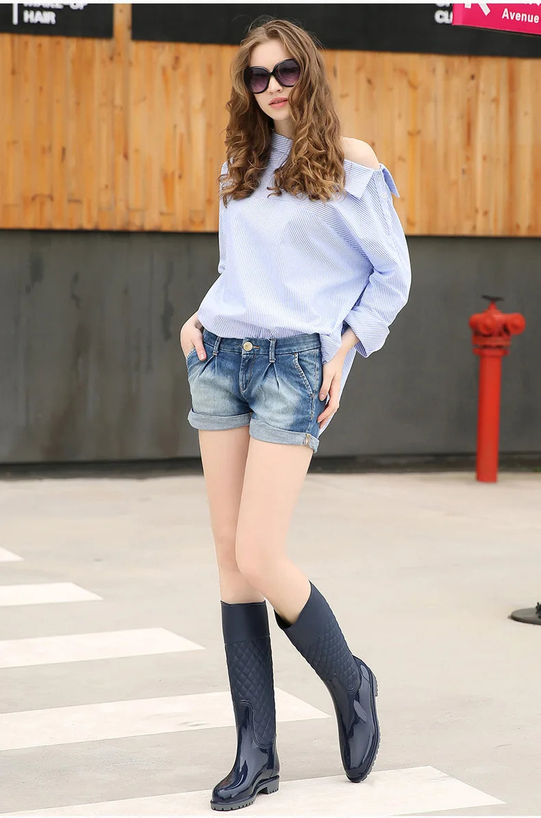 2023 New Women Rain Boots Lady Rain Water Shoes Ourdoor Rainboots  Italianate Pvc Rubber Rainboots Lady Waterproof Shoes