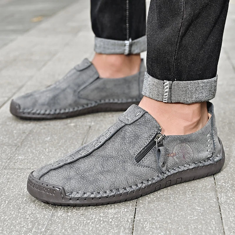 Men Casual Leather Shoes Comfortable Anti-slip Flat Shoes Soft Leather Shoes Hot Sales Free Delivery of Men Shoes In Large Size