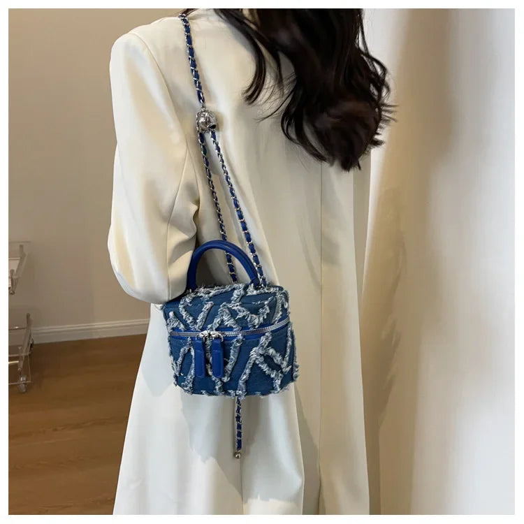 Designer Single Shoulder Bag for Women, Fashionable Chain Crossbody Bags, Branded Handbags and Purses for Women 2026