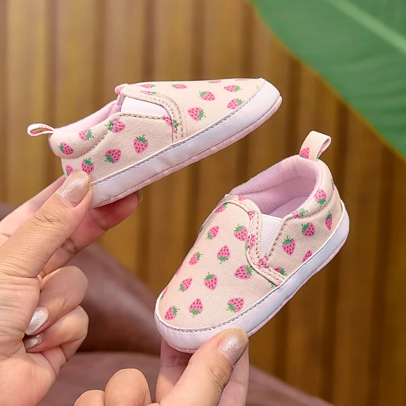 Baby Boy and Girl Toddler Shoes for Spring, Summer, and Autumn. Newborn Flat Shoes for 0-1 Year Olds, Soft-Soled Slip-Ons with Cute Fruit Patterns, Suitable for Both Indoor and Outdoor Use