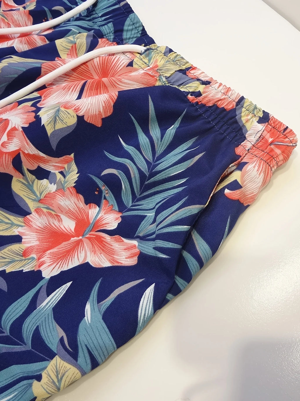 Men Fashion Floral Print Pajama Set Short Sleeve Shirt & Drawstring Elastic Waist Shorts with Pockets Soft Loungewear Nightwear