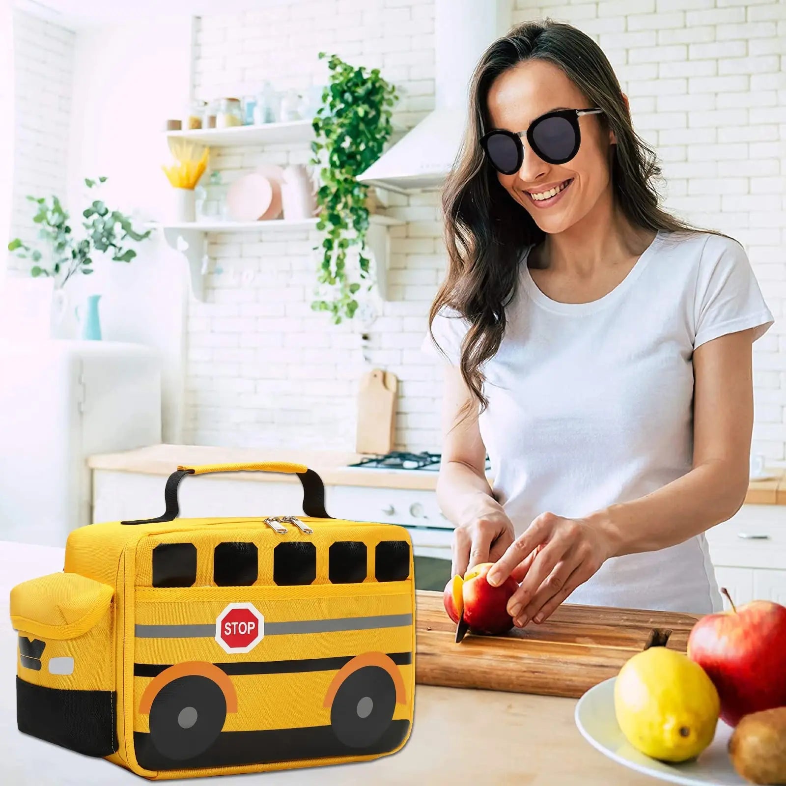 Children's Lunch Bag for Kids Cute 3D Bus Thermal Insulated Small Lunch Box Leakproof Boys Girls Toddler School Tote Bag