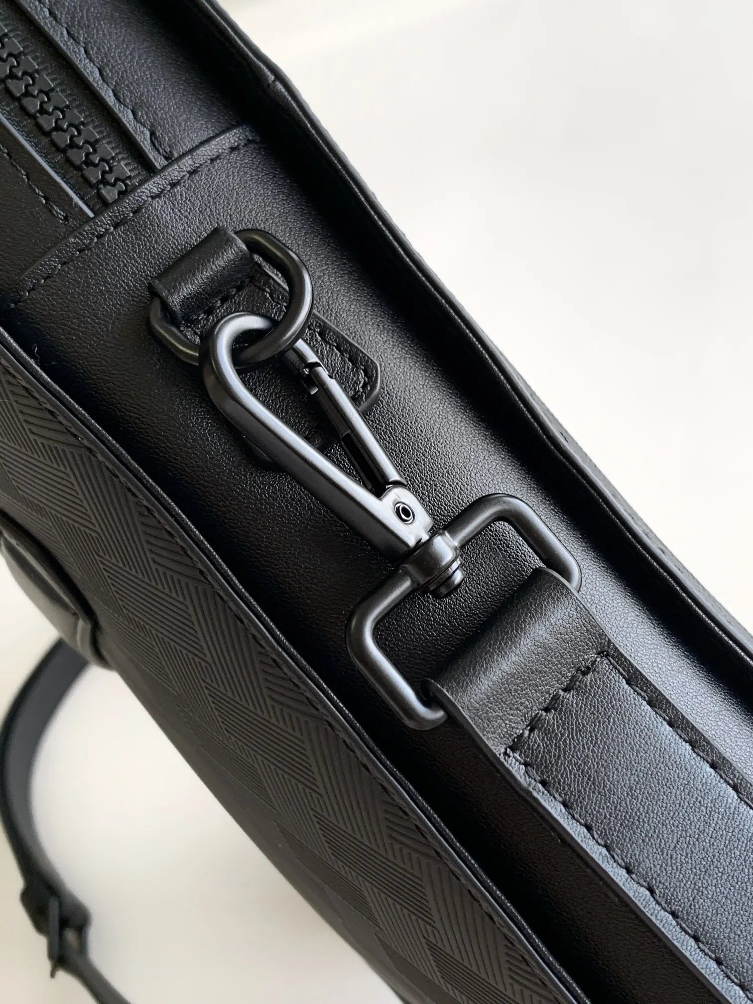 Bag  Men's New Premium Leather Briefcase, Business Casual Top Handle Bag, Stylish Work Tote