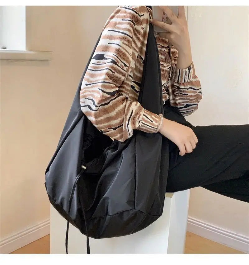 Women Bag New Nylon Bucket Fashion Solid Zipper SOFT Shoulder Bag Purses and Handbags Luxury Designer Black Tote Bag