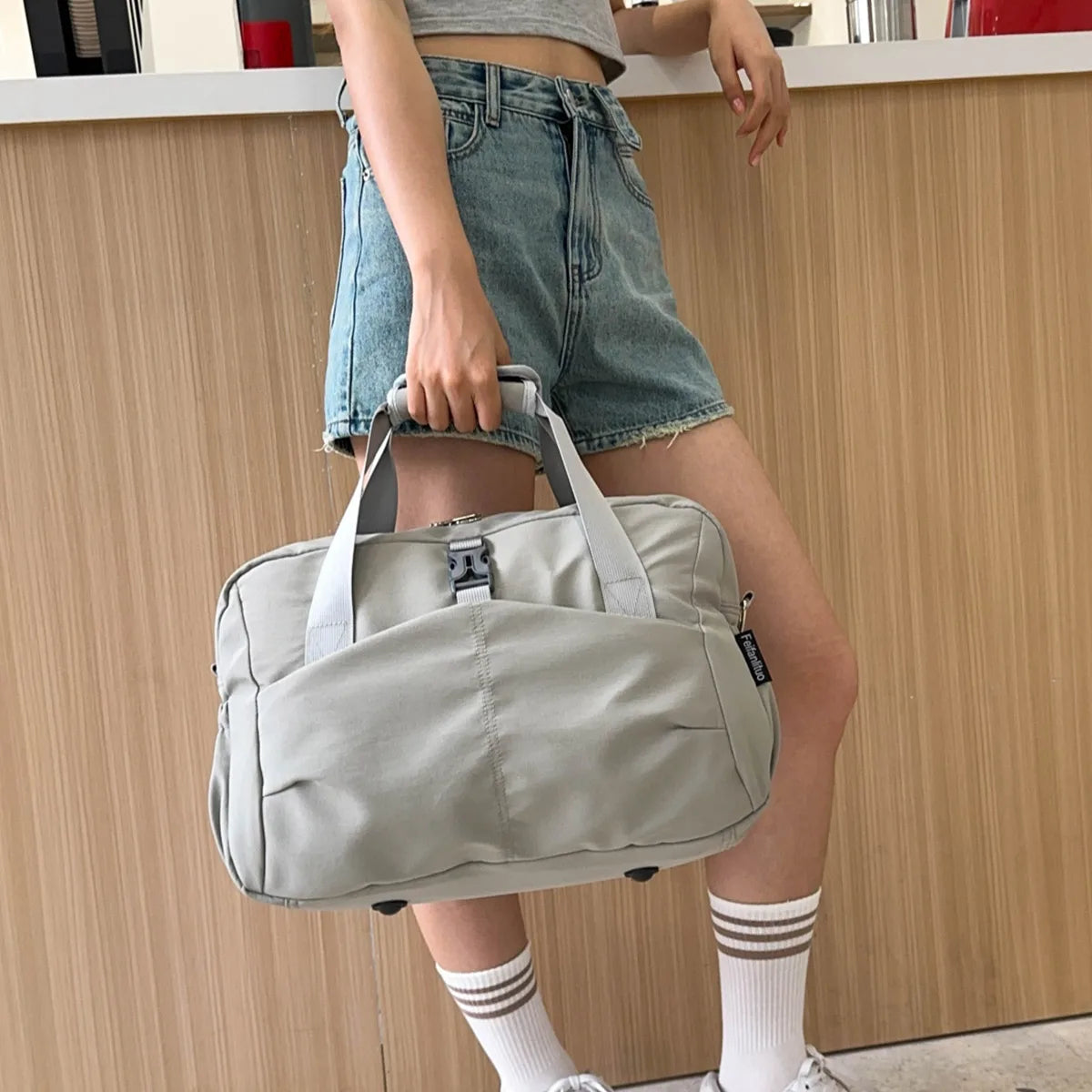 Customized Logo Short-Distance Travel Bag for Women, Lightweight Luggage Bag, Portable Sports and Fitness Bag, Travel and Business Trip Carry-On Bag, Personalized DIY