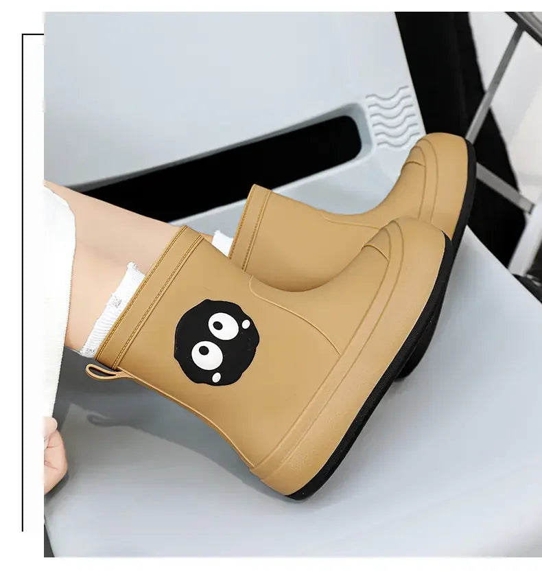 New Women's Cover Foot High Top Flat Sole Rain Shoes Soft Bottom Non Slip Waterproof Oil Resistant Work Shoes Fishing Water Shoe