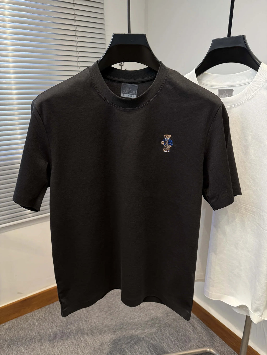Summer Men New High Luxury Brand Little Bear EmbroiderTshirt Cotton Breathable Handsome Top Round Neck Sport Simple Short Sleeve