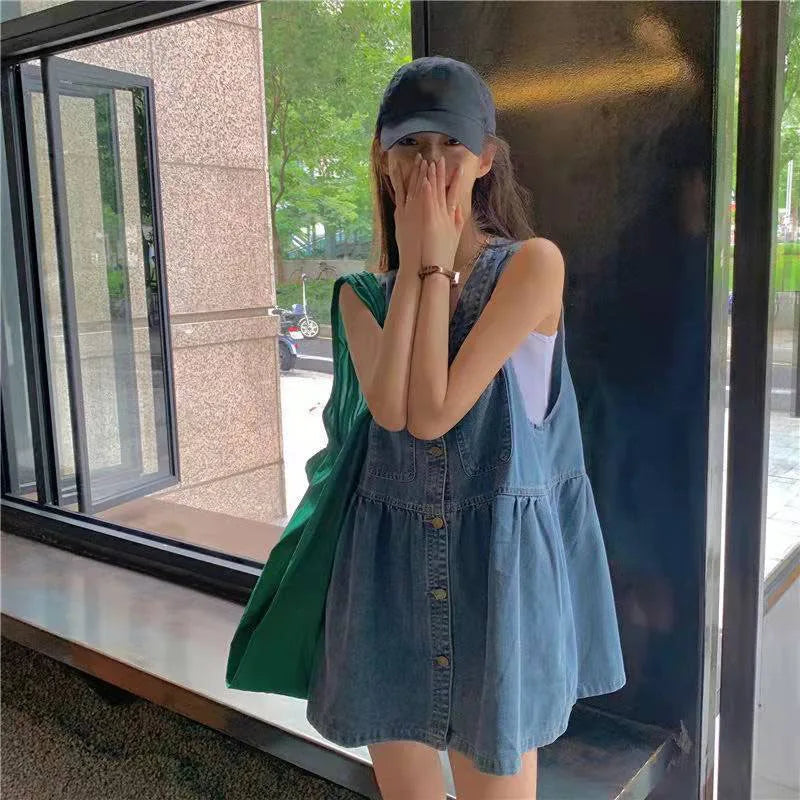 Women Sleeveless Denim Dresses Harajuku Loose Single-Breasted V-Neck Dress Woman 2025 Summer New Pocket Beach Sling Jean Dress