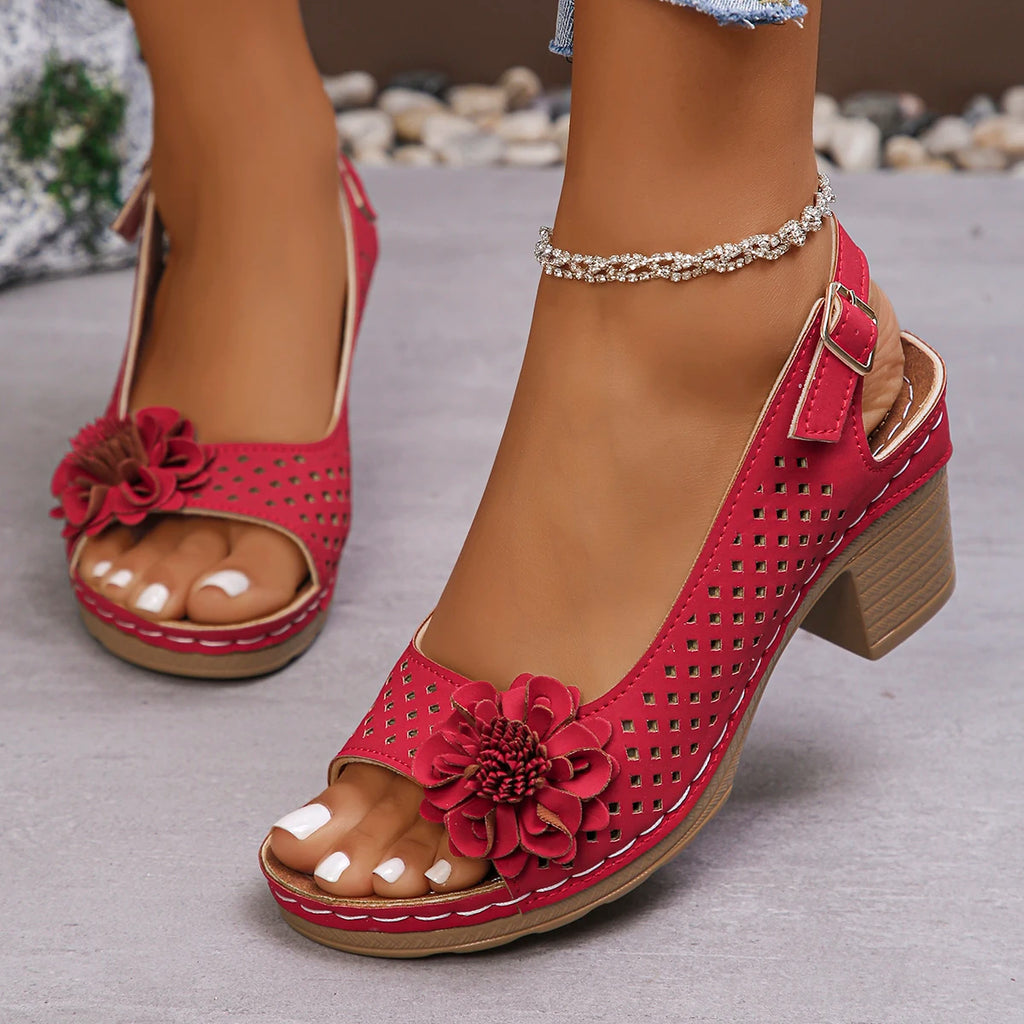 Women's Chunky Heel Sandals Summer 2025 Fashion Flower Hollow Beach Shoes Lightweight High Heeled Casual Sandals for Women