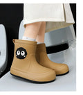 New Women's Cover Foot High Top Flat Sole Rain Shoes Soft Bottom Non Slip Waterproof Oil Resistant Work Shoes Fishing Water Shoe