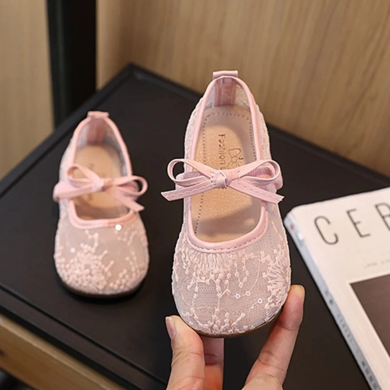 Girls' Shoes 2026 Spring New Sweet Lace Mesh Flat Shoe Fashion Sandals for Girl Mesh Bow Mary Jane Shoes Zapatos Para Niña 여아구두