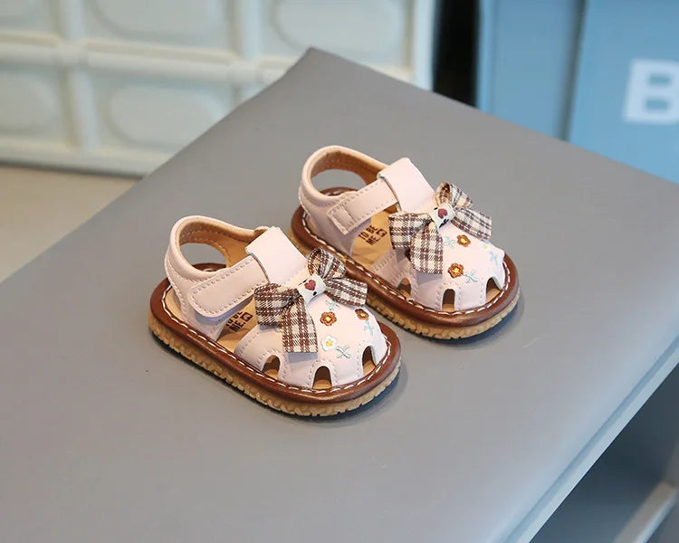 2025 Newborn Baby Girl Sandals Summer Embroidered Leisure Comfortable Lightweight Floral Soft Sole Wrap Toe Sandals For 18M-24M