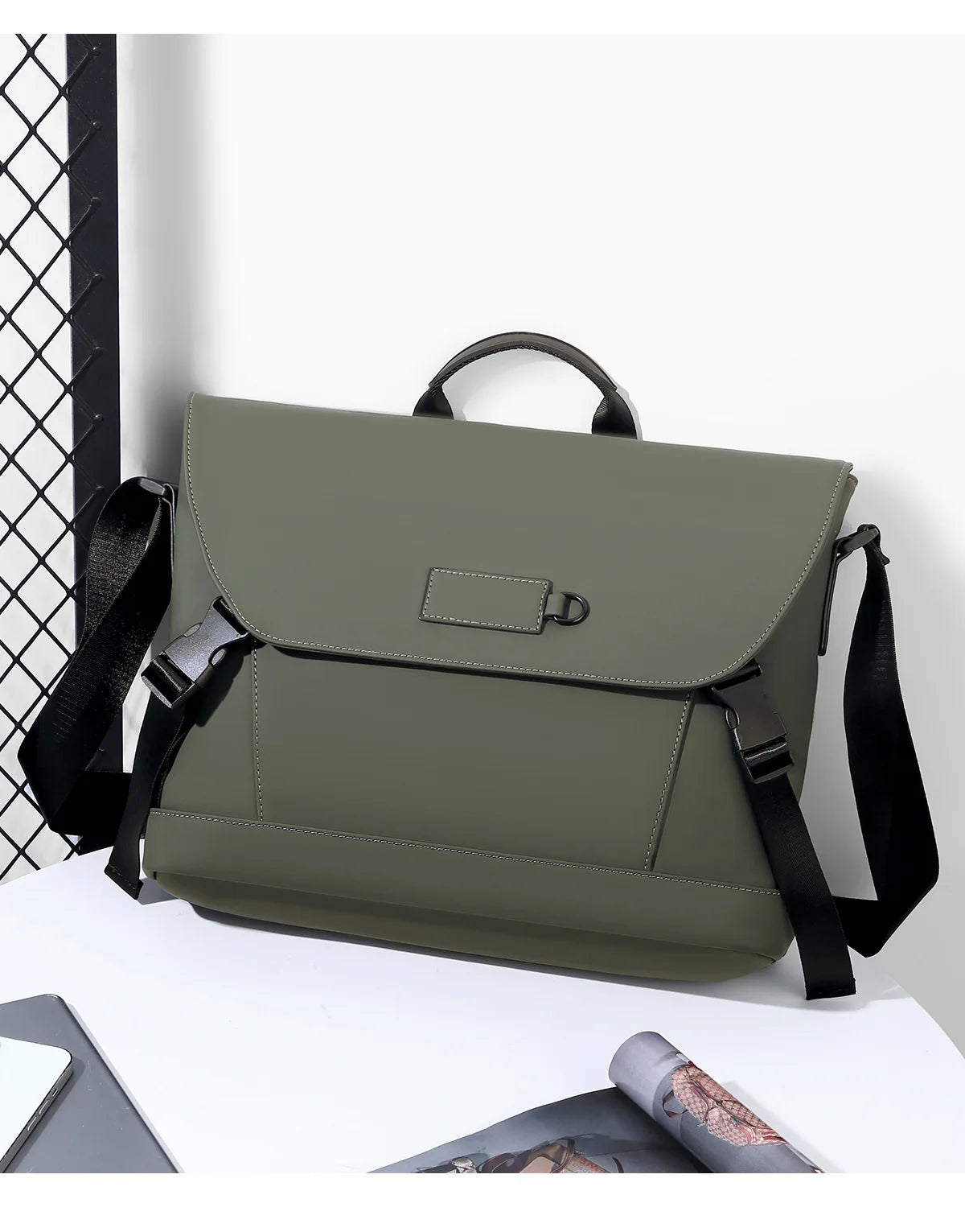 New Briefcase, High-End Business Crossbody Bag, Commuter Travel Backpack, Large-Capacity Shoulder Bag, Fashionable Water-Repellent Handbag, Laptop Bag, Solid Color Casual Bag