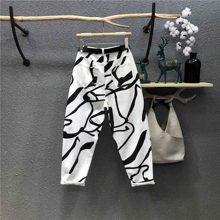 Jeans for women Streetwear Fashion Graffiti Print Jeans Pocket High Waist Washed Jeans Female 2024 Spring Loose Straight Pants