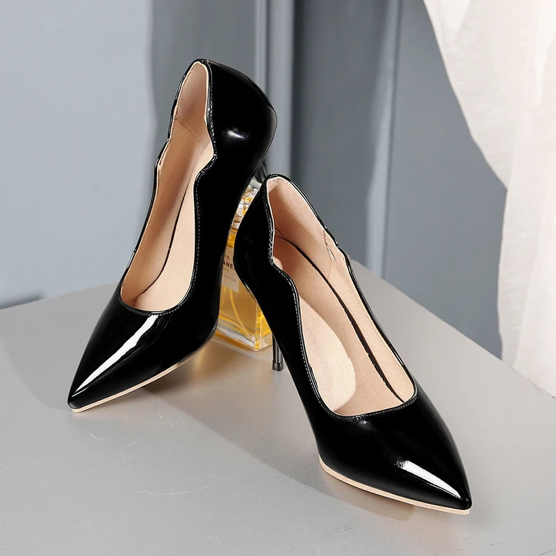 Nude High-Heeled Shoes for Women, Thin Heels, Pointed Toes, Small Size 30, 2024 New Style for Ladies, Elegant Spring and Autumn White Sexy Patent Leather Professional Black Women's Single Shoes, European and American Extra La