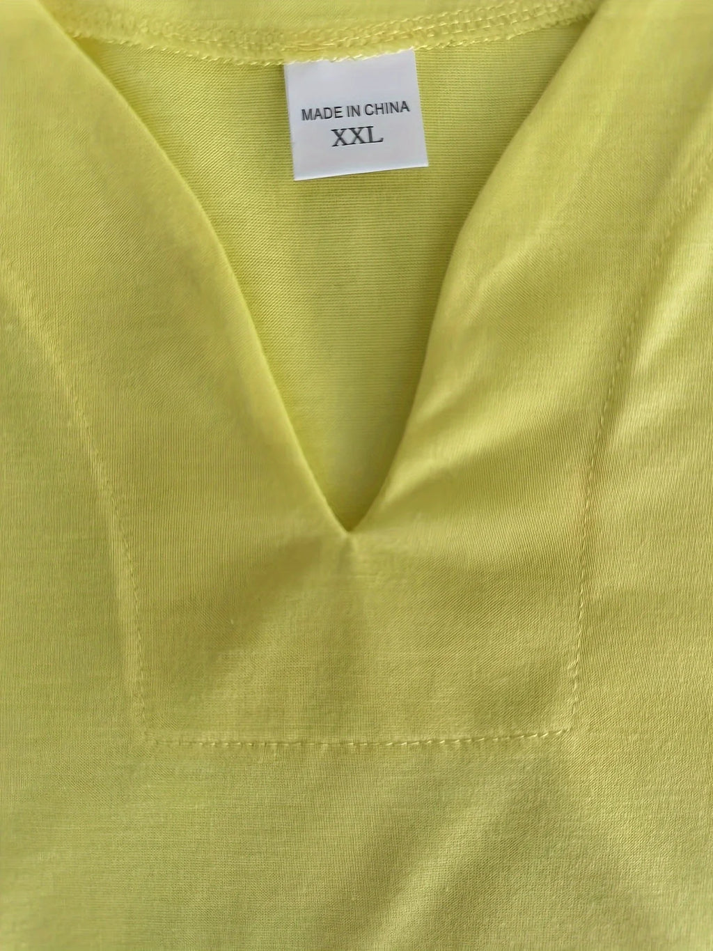 DIY custom printed V-neck T-shirt, fashionable men's short-sleeve T-shirt, stylish elegant casual streetwear top，everyday wear.