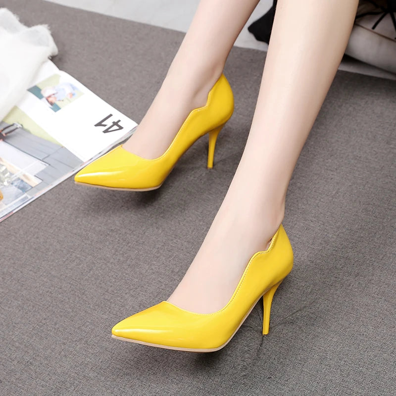 Nude High-Heeled Shoes for Women, Thin Heels, Pointed Toes, Small Size 30, 2024 New Style for Ladies, Elegant Spring and Autumn White Sexy Patent Leather Professional Black Women's Single Shoes, European and American Extra La