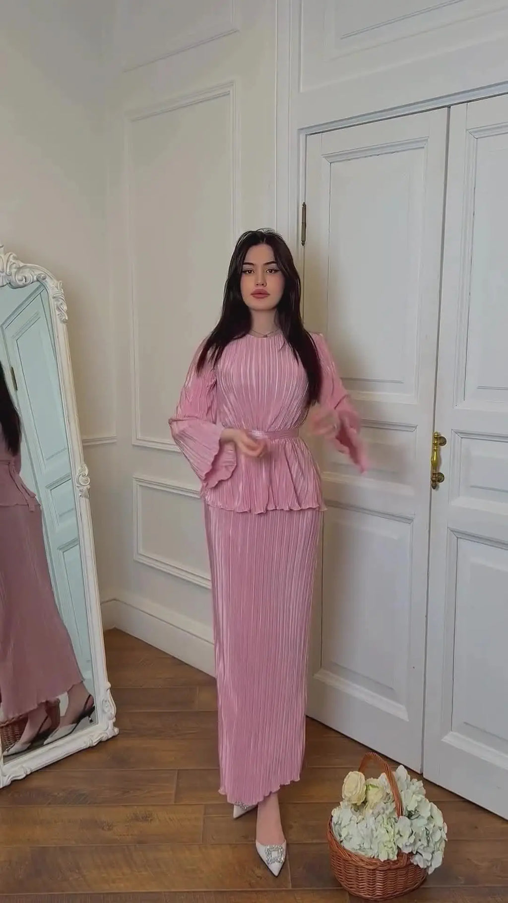 Summer New Women's Elegant 2-piece Sets Solid O-neck Long Sleeve Lace-up Tops and High Waist Half Skirt Sets Women Matching Sets