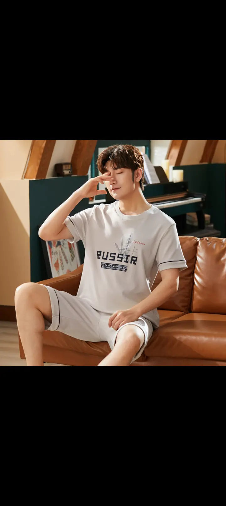 Men's indoor wear up and down
