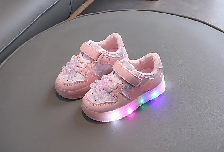 Spring Child Sneaker New Fashion Comfort Girl Shoe Versatile Soft Sole LED Light Girl Shoe Cute Anti Slip Exquisite Casual Shoes
