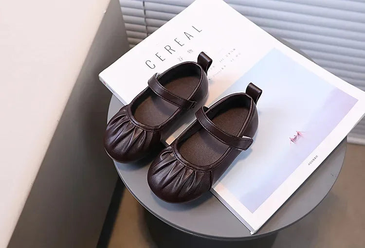 Girls Soft Sweet Princess Dance Shoes for Party Wedding Children's Fashion Pleated Leather Shoes Kids New Chic Solid Color Flats