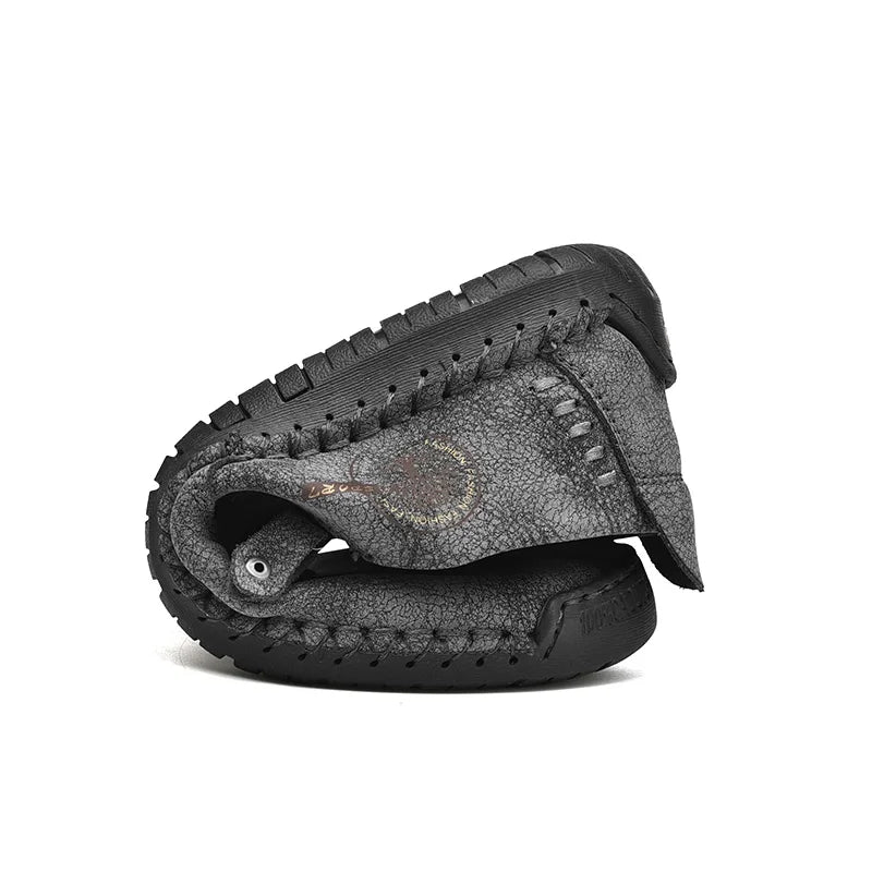 Men Casual Leather Shoes Comfortable Anti-slip Flat Shoes Soft Leather Shoes Hot Sales Free Delivery of Men Shoes In Large Size