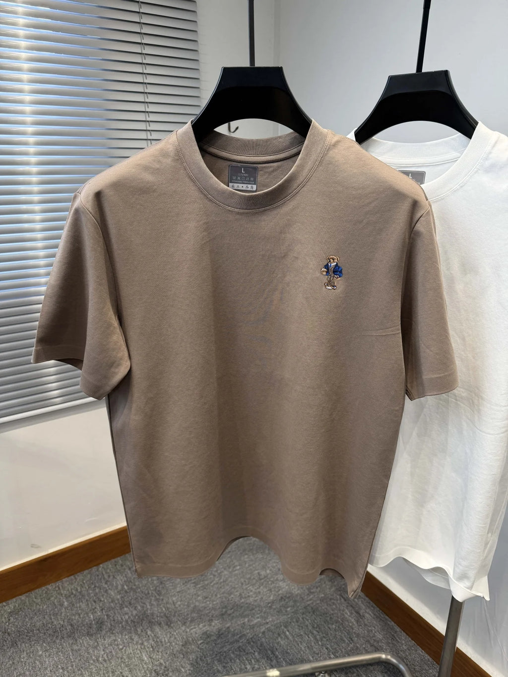 Summer Men New High Luxury Brand Little Bear EmbroiderTshirt Cotton Breathable Handsome Top Round Neck Sport Simple Short Sleeve