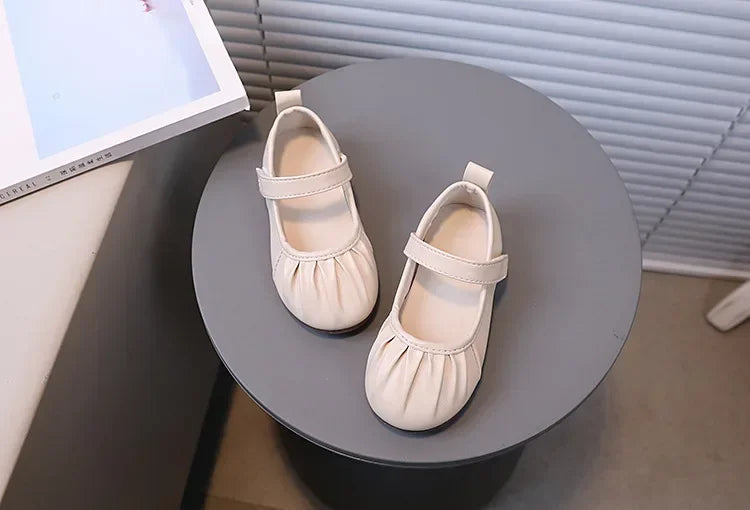 Girls Soft Sweet Princess Dance Shoes for Party Wedding Children's Fashion Pleated Leather Shoes Kids New Chic Solid Color Flats