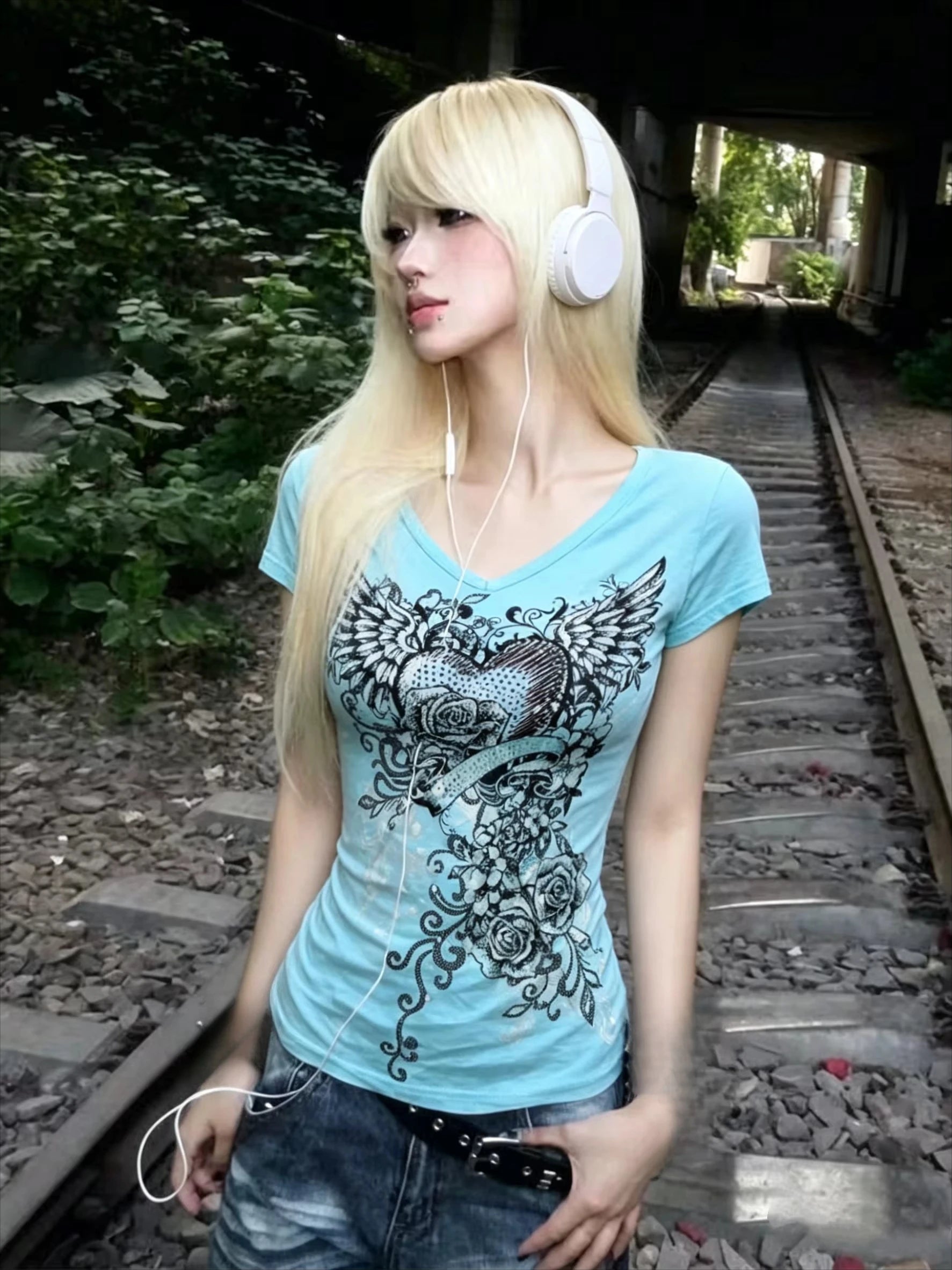 V-Neck Gothic Women Casual Punk Vintage Print T-shirts Short Sleeve Streetwear Slim Tees Subculture Female Summer New Clothing
