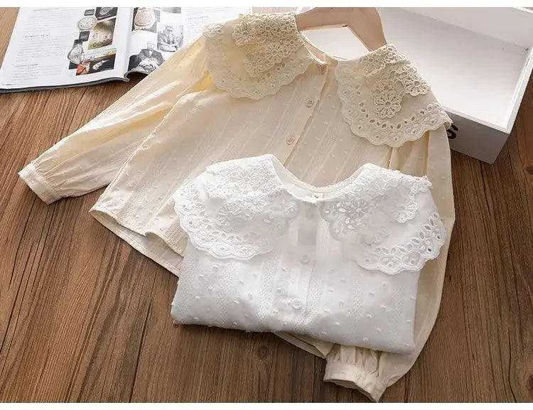 Blouses Girl Undershirt Shirt Baby Lace Korean Shirt Fashion Children Cotton Tops 2024 Turn Down Collar Button Sweet
