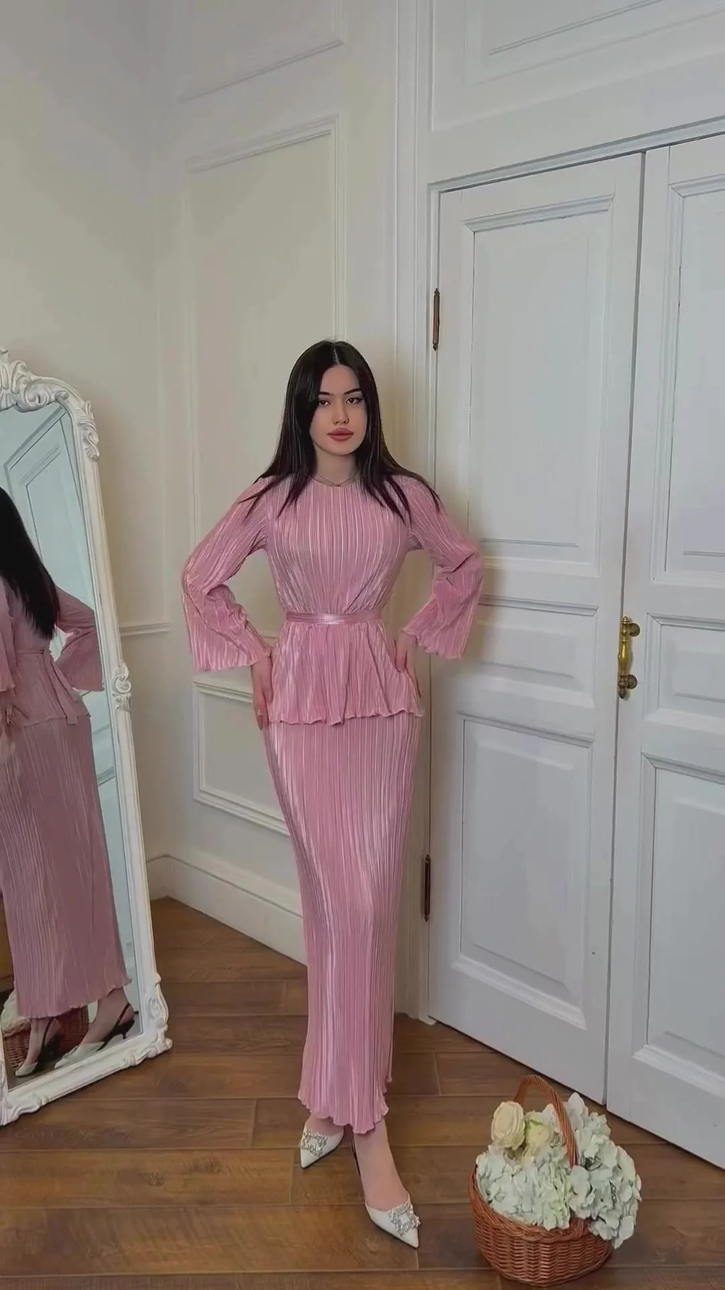 Summer New Women's Elegant 2-piece Sets Solid O-neck Long Sleeve Lace-up Tops and High Waist Half Skirt Sets Women Matching Sets