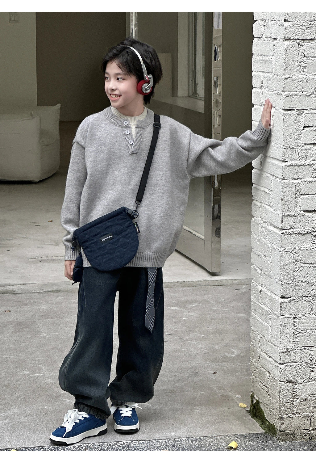 Child Minimalism Style V-Neck Sweater for Tween Boy Beige Grey Color Knitwear Korean Kids Spring Autumn Casual Knitted Clothing