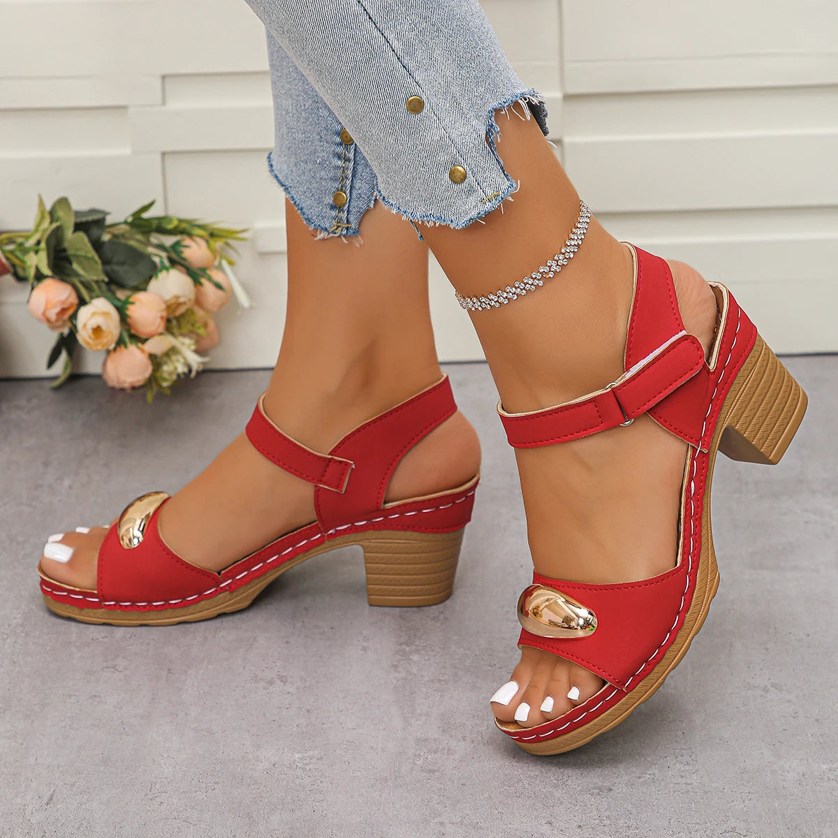 Women's Fashion Sandals Summer New Coarse Heel Leisure Comfortable Retro Outdoor Beach Cool Pumps Open Toes Elegant Sandals