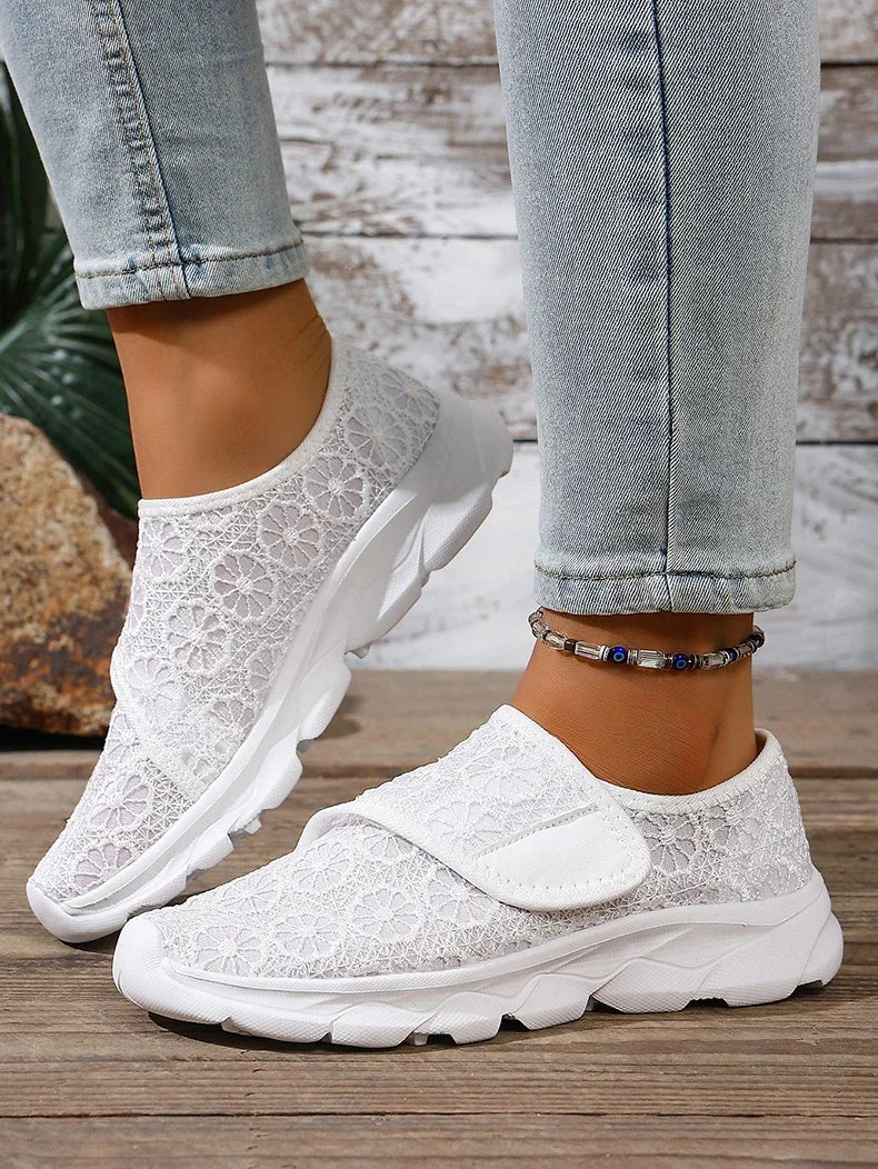 Sneakers Women Shoes Lightweight Breathable Shoes For Women Comfortable Outdoor Walking Black White Zapatillas Mujer Size 36-42