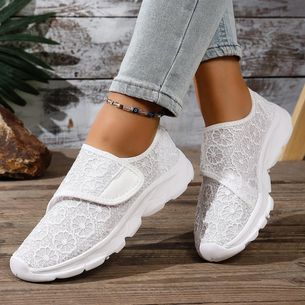 Sneakers Women Shoes Lightweight Breathable Shoes For Women Comfortable Outdoor Walking Black White Zapatillas Mujer Size 36-42