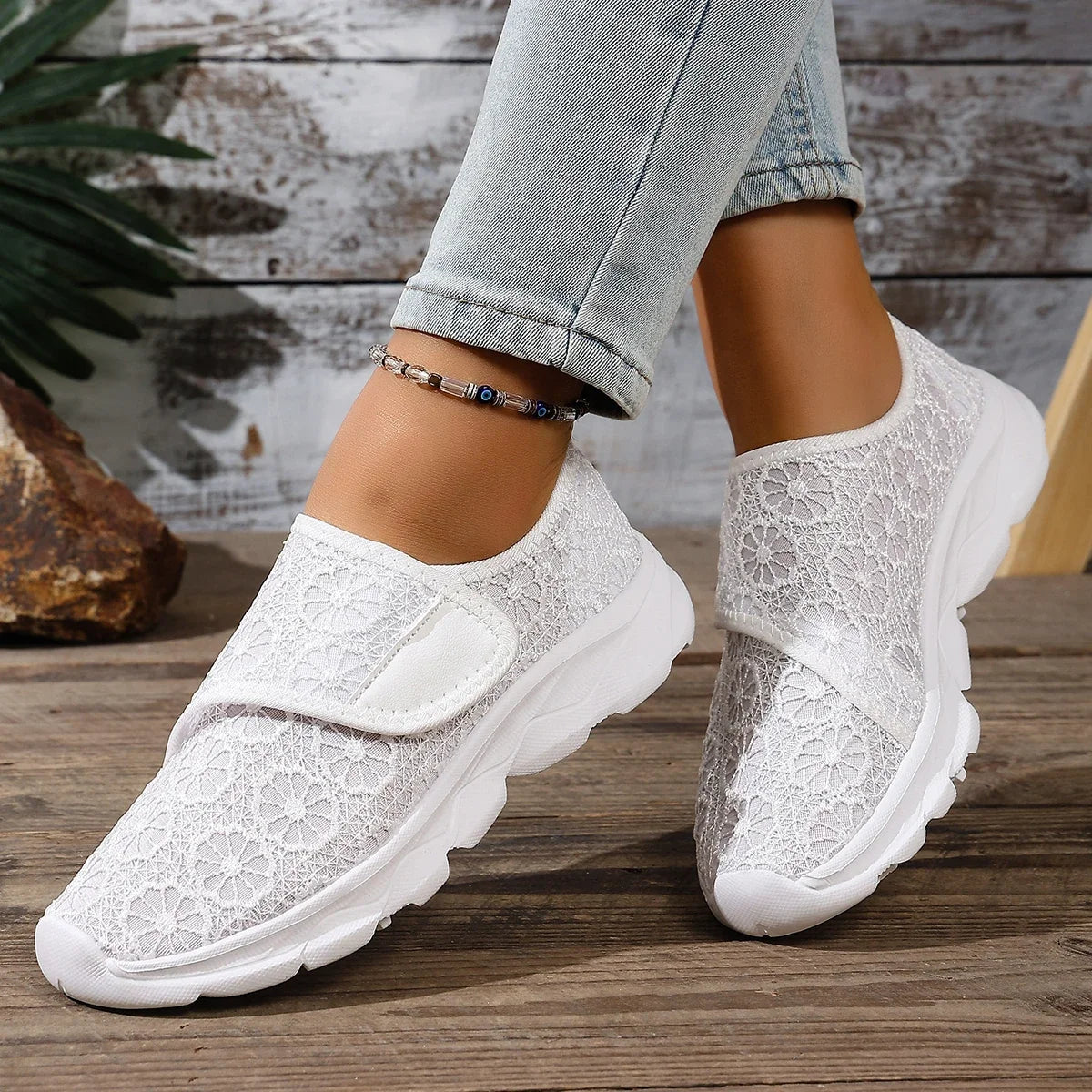 Sneakers Women Shoes Lightweight Breathable Shoes For Women Comfortable Outdoor Walking Black White Zapatillas Mujer Size 36-42