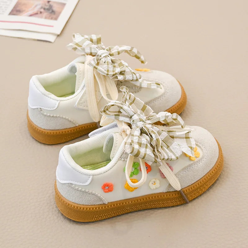 2026 New Girl Casual Sports Shoes Fashion Plaid Bowknot School Cute Flower Children Tennis Shoes Running Kids Patchwork Sneakers