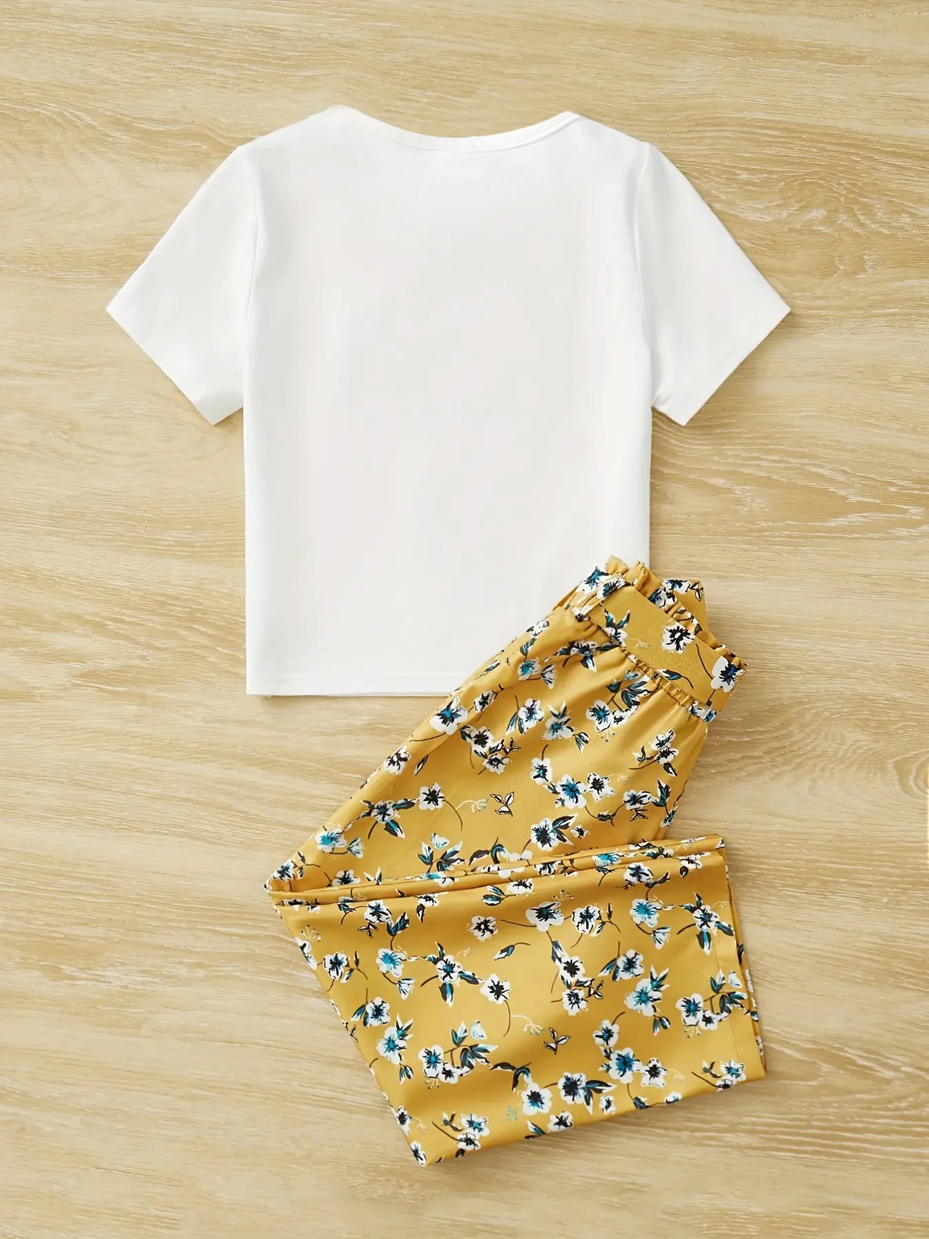 Girls Summer 2-Piece Set Cartoon Print T-Shirt & Floral Straight Leg Pants Breathable Kids Clothing Casual Outfit Fashion