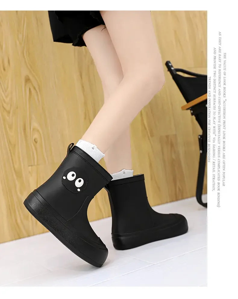 New Women's Cover Foot High Top Flat Sole Rain Shoes Soft Bottom Non Slip Waterproof Oil Resistant Work Shoes Fishing Water Shoe