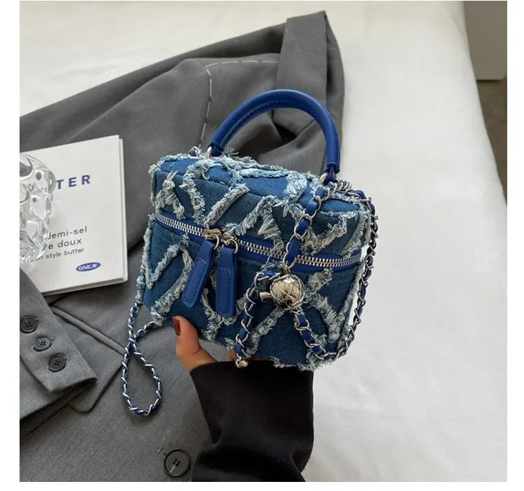 Designer Single Shoulder Bag for Women, Fashionable Chain Crossbody Bags, Branded Handbags and Purses for Women 2026