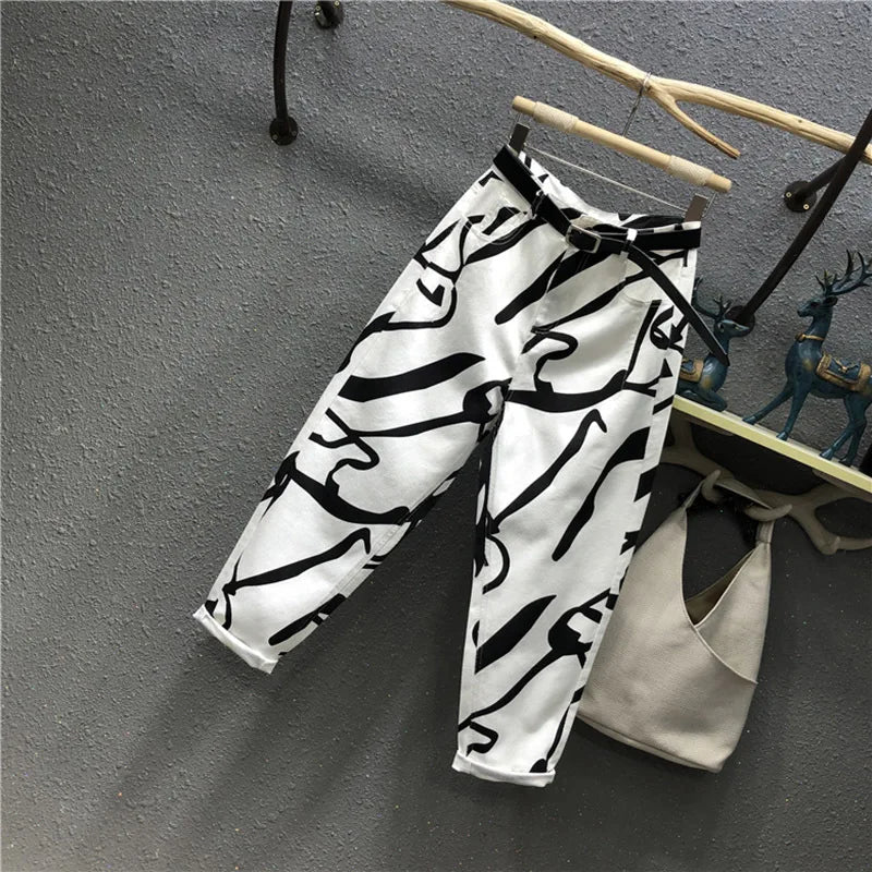 Jeans for women Streetwear Fashion Graffiti Print Jeans Pocket High Waist Washed Jeans Female 2024 Spring Loose Straight Pants