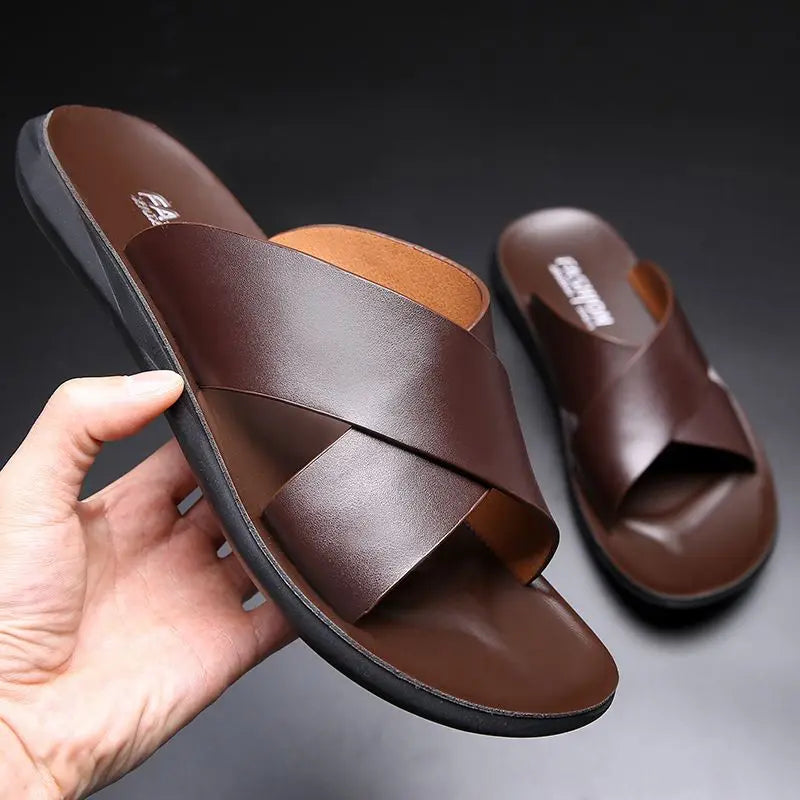 New 2026 Men's Slippers Genuine Leather Sandals for Men Casual Non-Slip Beach Shoes Fashion Soft Soled Flip Flops Men Flat Shoes